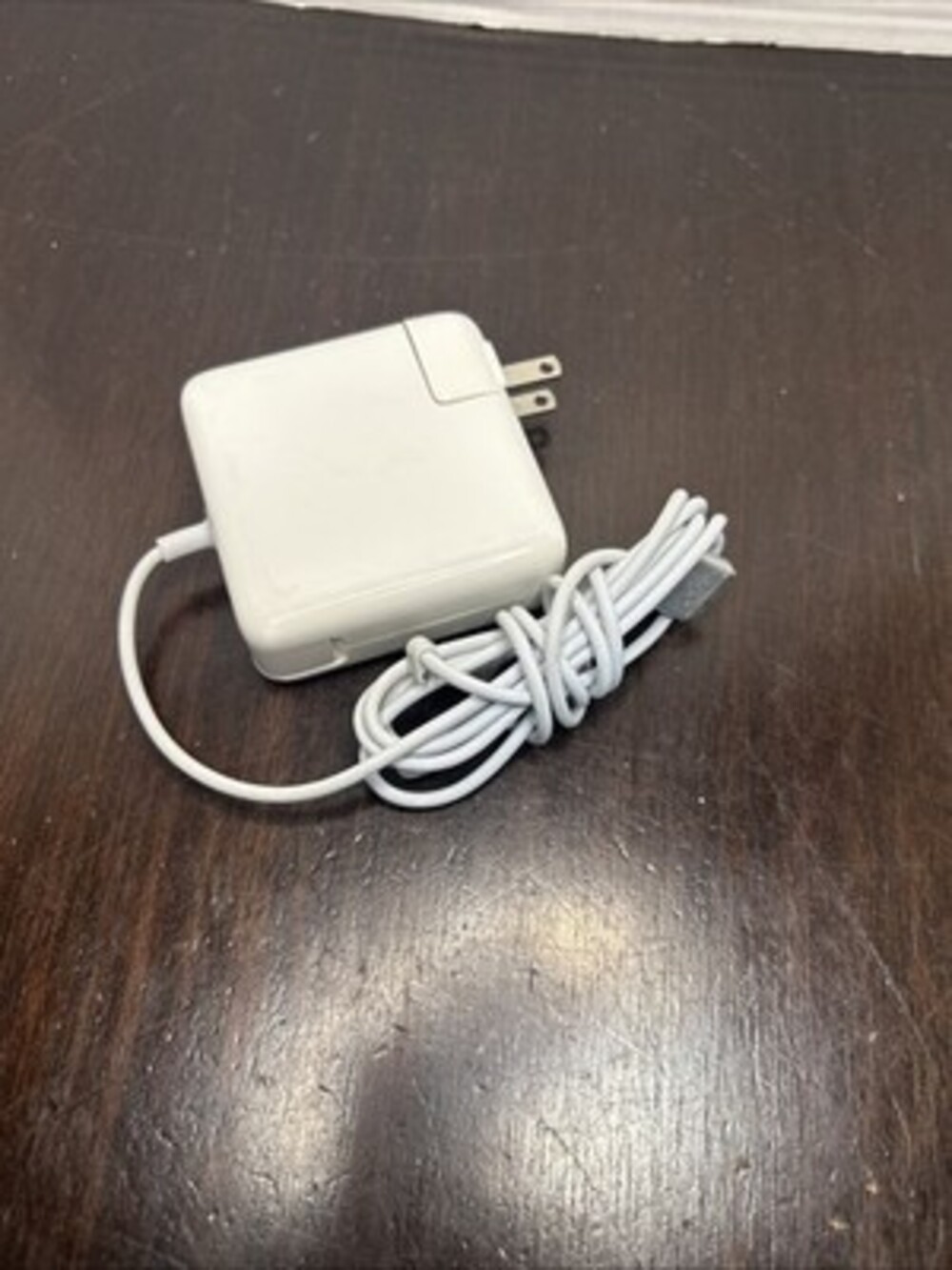 Replacement AC Adapter for MacBook Pro Model A1234 60W 100-240V 1.5A